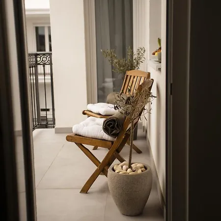 Room21 Free Garage Novi Sad