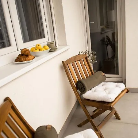 Room21 Free Garage Novi Sad